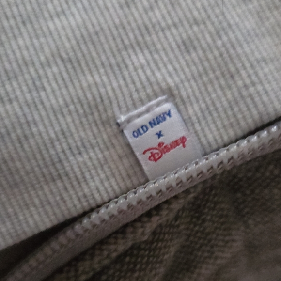 NWoT Old Navy x Disney© SoComfy Logo-Graphic Sweatshirt - Picture 6 of 7